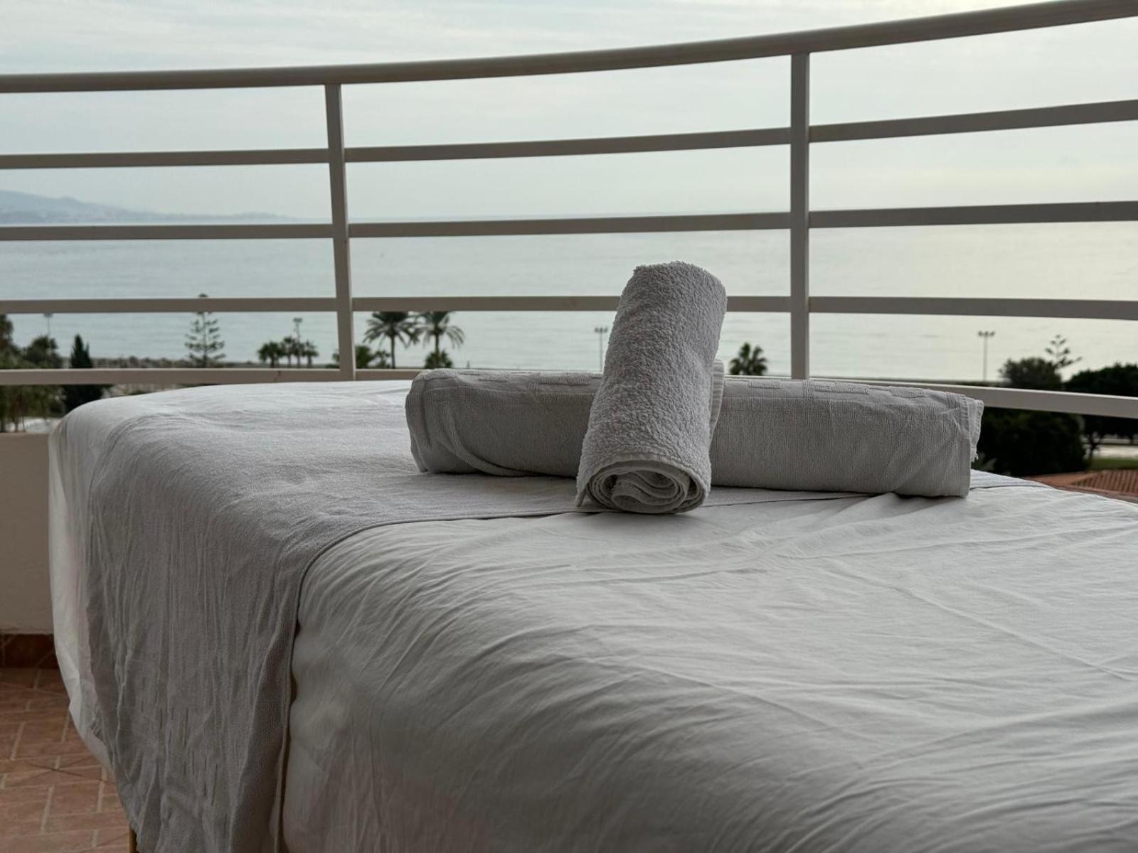Apartamento A&N Atico Vista Al Mar Torre Del Mar Exterior foto